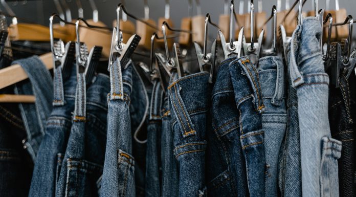 Interpretare vis în care vezi blugi