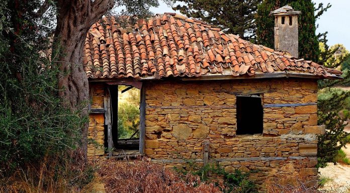 Interpretare vis în care vezi un acoperiș distrus