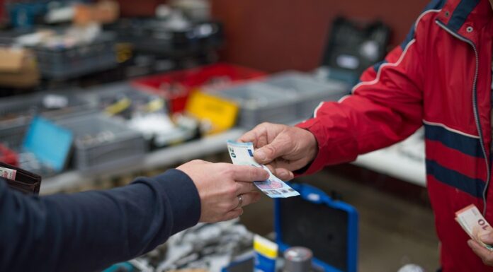 Interpretare vis în care apare comerț